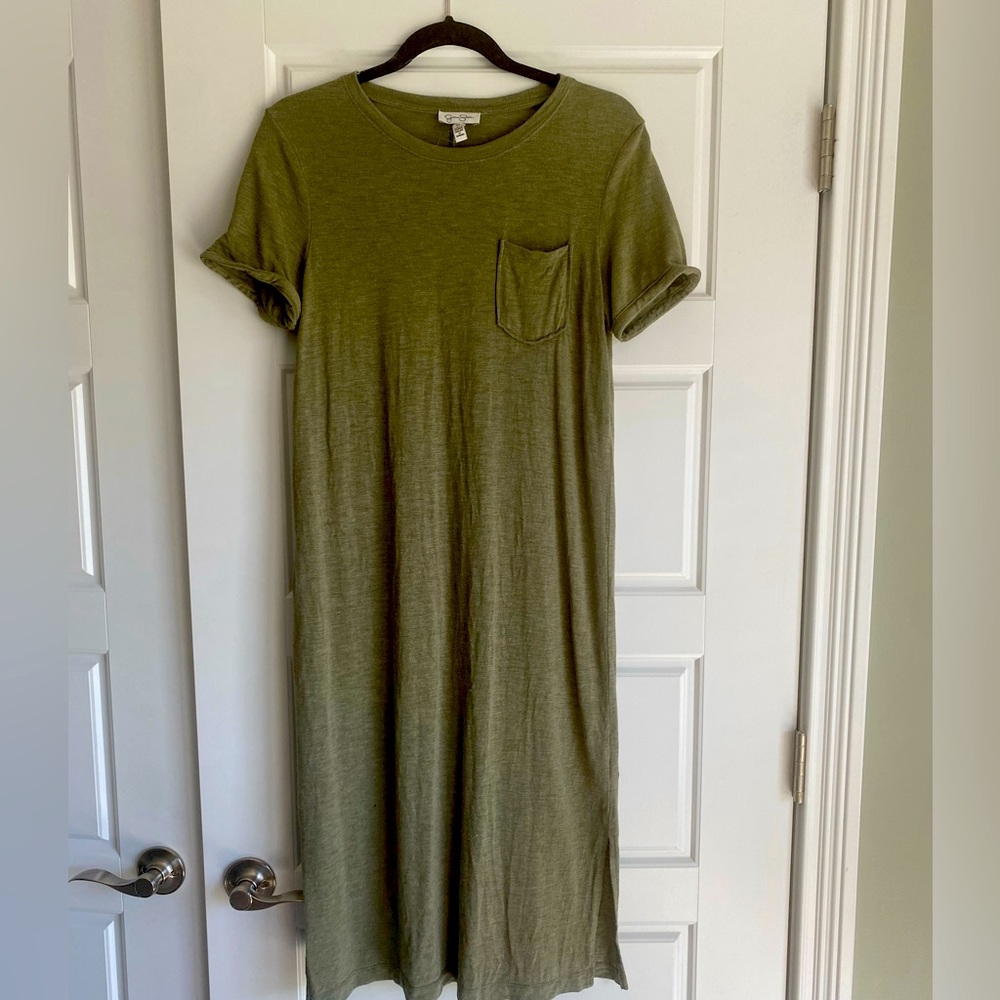 Jessica Simpson long t-shirt dress with front pocket. Olive green color. Sz M.